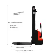 Gerbeur électrique avec une capacité  de charge de 1500 kg