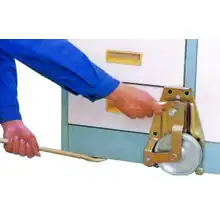 Mechanical jack with integrated load skate  1000 kg