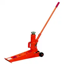 Heavy duty floor jack 4000 and 7000 kg